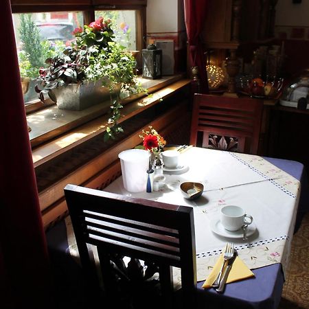 Kreuzerhof Hotel Garni روتنبورغ أوب در تاوبر المظهر الخارجي الصورة