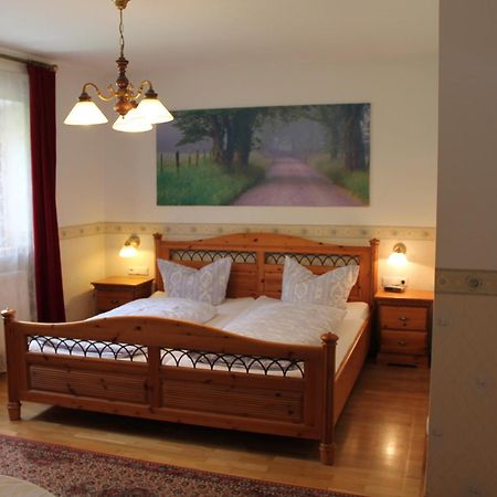 Kreuzerhof Hotel Garni روتنبورغ أوب در تاوبر المظهر الخارجي الصورة