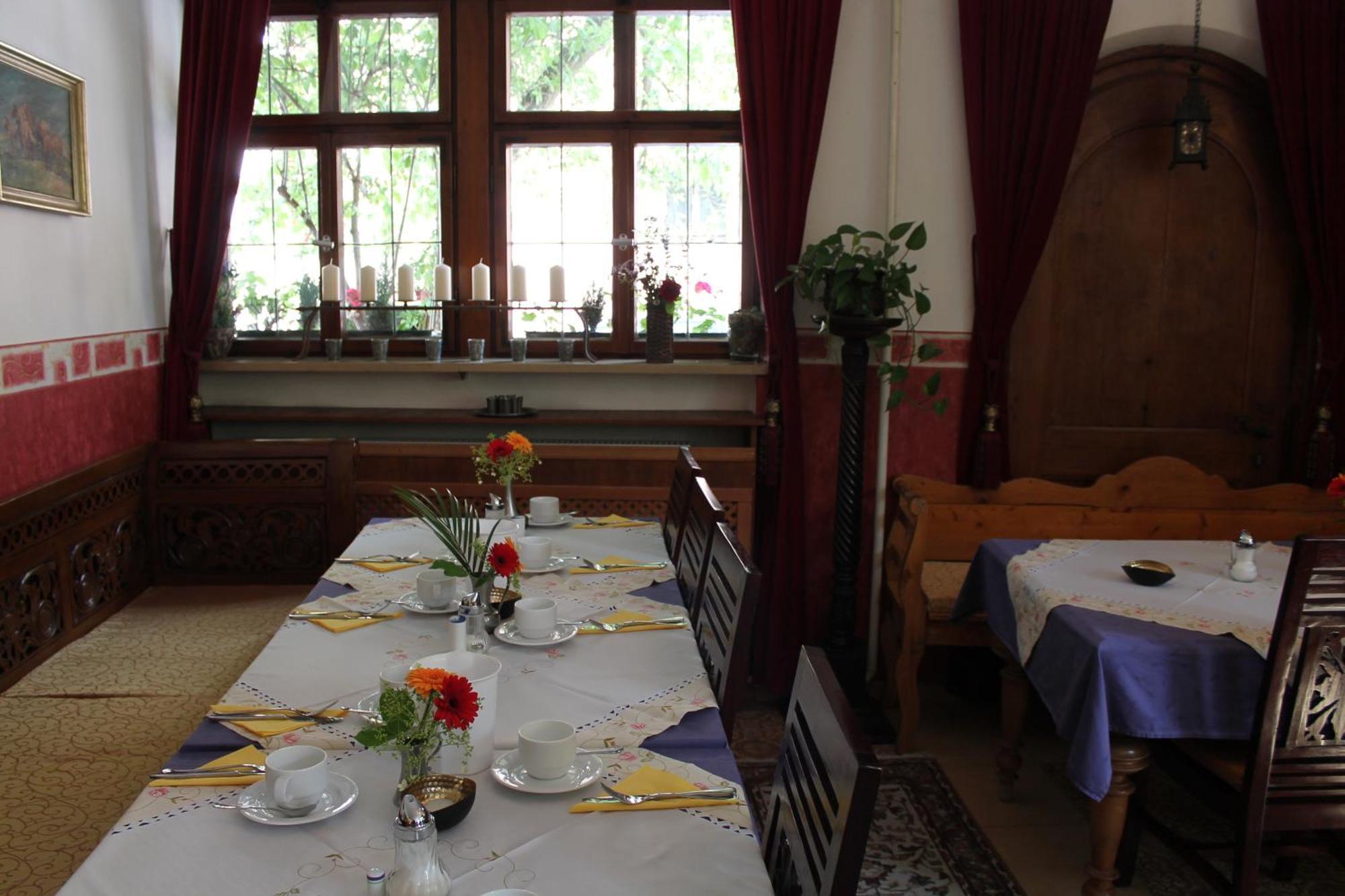Kreuzerhof Hotel Garni روتنبورغ أوب در تاوبر المظهر الخارجي الصورة