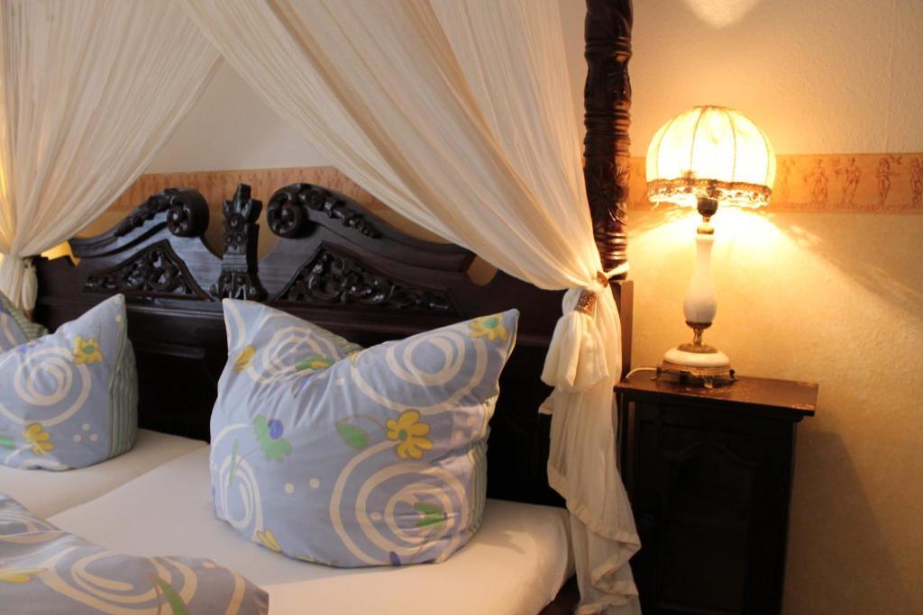 Kreuzerhof Hotel Garni روتنبورغ أوب در تاوبر الغرفة الصورة